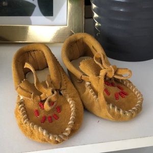 Vintage infant moccasins unisex- SOO cute